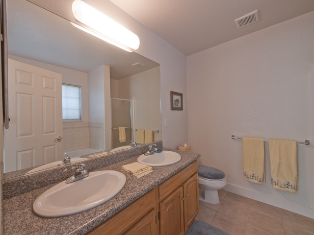 Master Bath (A) Picture - 1135 Phyllis Ave, Mountain View 94040 Master Bath (A) picture - 1135 Phyllis Ave, Mountain View 94040