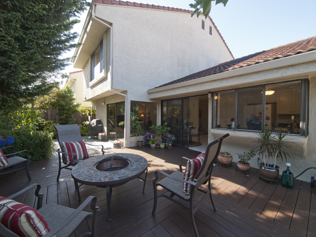Patio (B) picture - 18 Portofino Cir, Redwood Shores 94065
