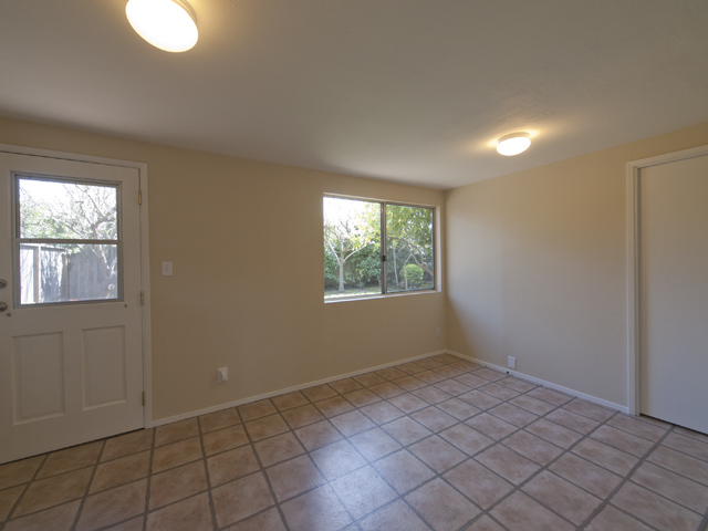 Family Room (A) Picture - 1032 Ringwood Ave, Menlo Park 94025 Family Room (A) picture - 1032 Ringwood Ave, Menlo Park 94025