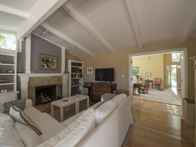 Family Room picture - 854 Rorke Way, Palo Alto 94303