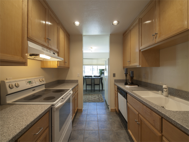 Kitchen picture - 777 San Antonio Rd, Unit 55, Palo Alto 94303