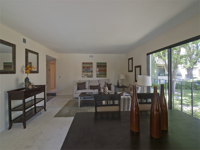 Living Room picture - 777 San Antonio Rd, Unit 55, Palo Alto 94303