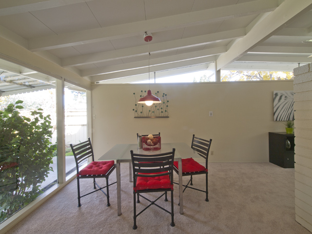 Dining picture - 3197 Stelling Dr, Palo Alto 94303