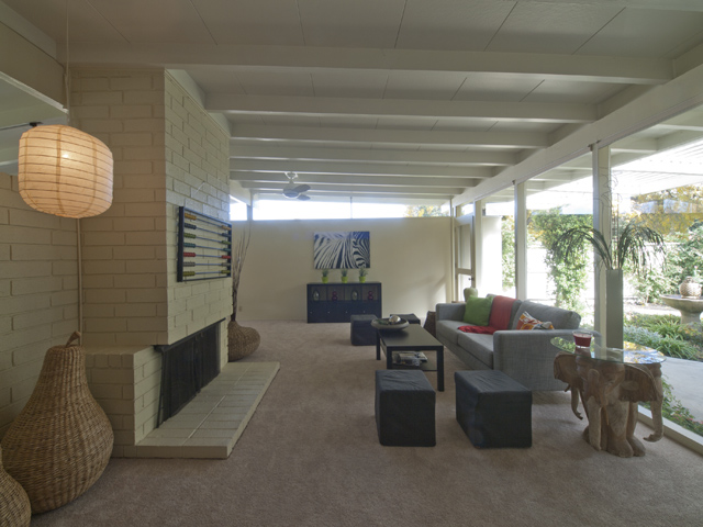 Living Room picture - 3197 Stelling Dr, Palo Alto 94303