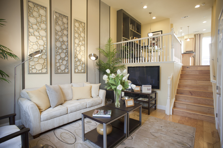 Living Room picture - 410 Tasman Dr, Sunnyvale 94089