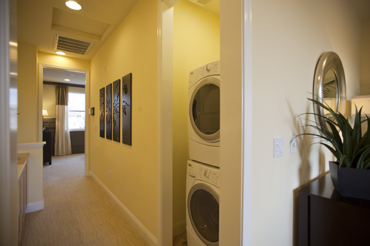 Upstairs Hall picture - 410 Tasman Dr, Sunnyvale 94089