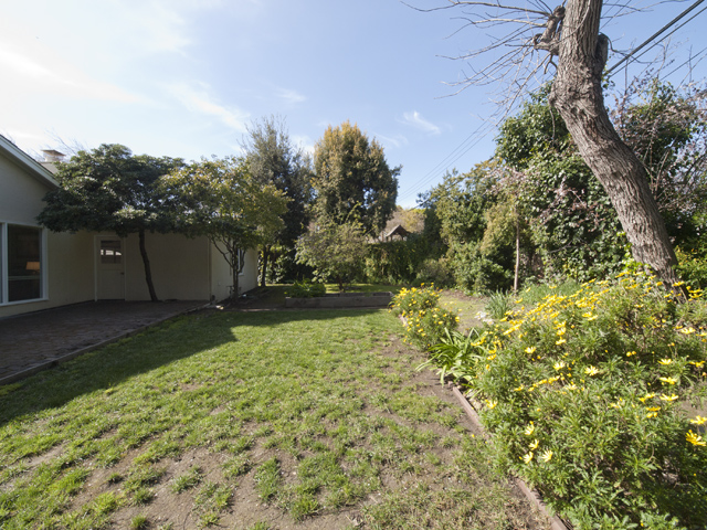 Backyard picture - 3337 Vernon Ter, Palo Alto 94303