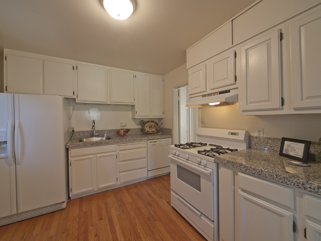 Kitchen picture - 3337 Vernon Ter, Palo Alto 94303