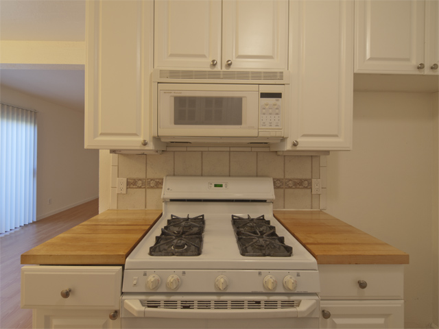 Kitchen picture - 461 W Meadow, Palo Alto 94306