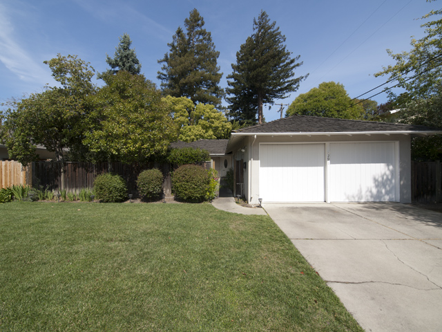 Street View picture - 291 Walter Hays Dr, Palo Alto 94303