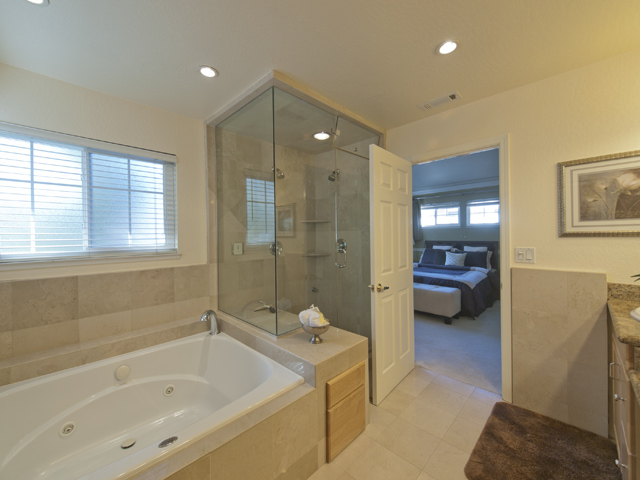 Master Bath (B) picture - 2116 Windrose Pl, Mountain View 94043