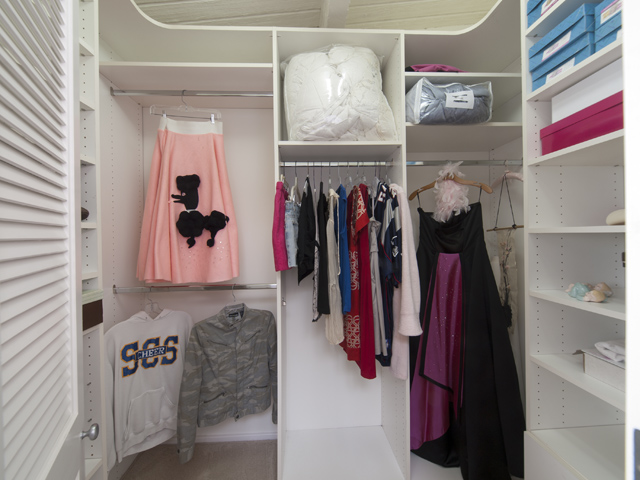 Closet 2 (A) Picture - 27197 Black Mountain Rd, Los Altos 94022 Closet 2 (A) picture - 27197 Black Mountain Rd, Los Altos 94022