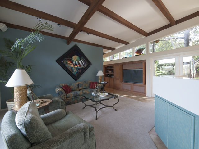 Family Room (A) picture - 27197 Black Mountain Rd, Los Altos 94022