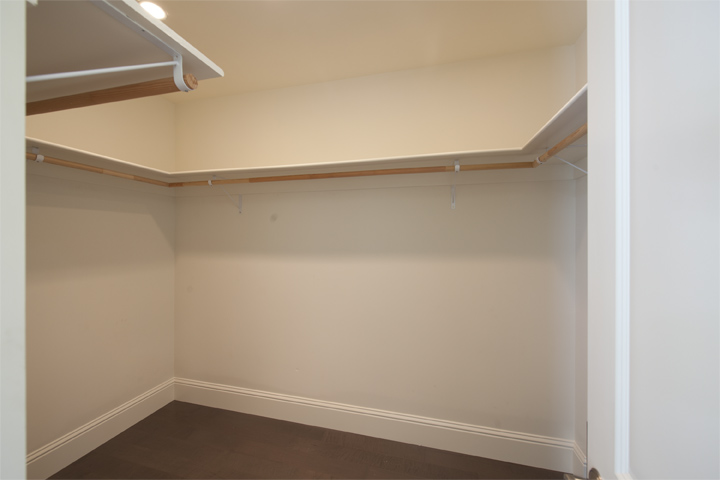 Master Closet (A) picture - 886 Chimalus Dr, Palo Alto 94306