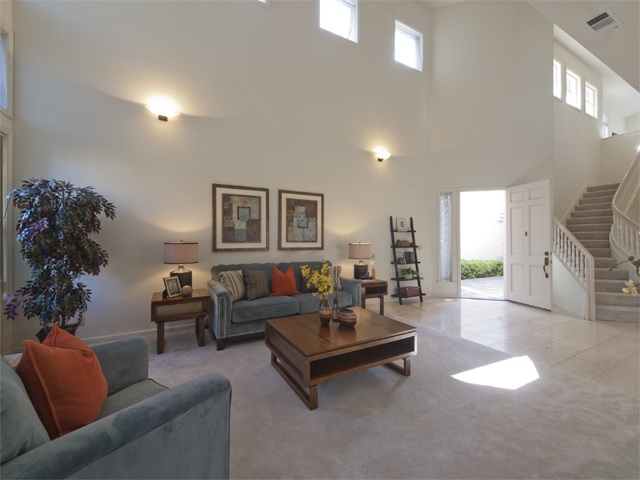 Living Room (B) Picture - 810 Corriente Point Dr, Redwood Shores 94065 Living Room (B) picture - 810 Corriente Point Dr, Redwood Shores 94065
