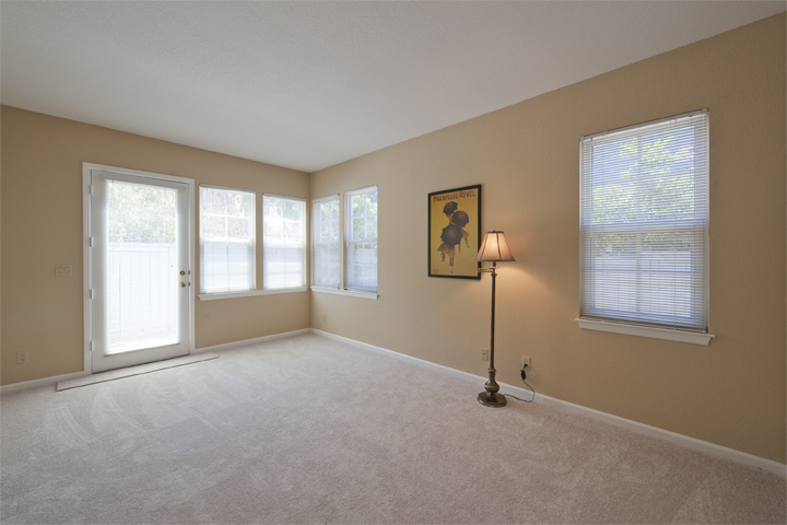 Family Room (A) picture - 10 Dockside Cir, Redwood Shores 94065