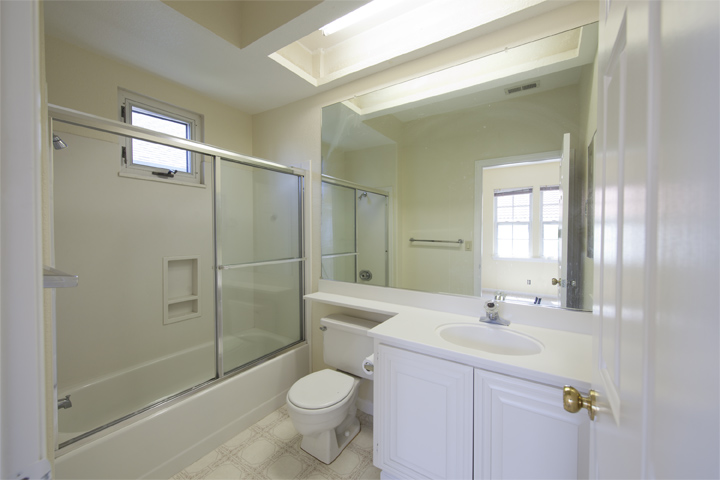 Master Suite 2 Bath Picture - 10 Dockside Cir, Redwood Shores 94065 Master Suite 2 Bath picture - 10 Dockside Cir, Redwood Shores 94065