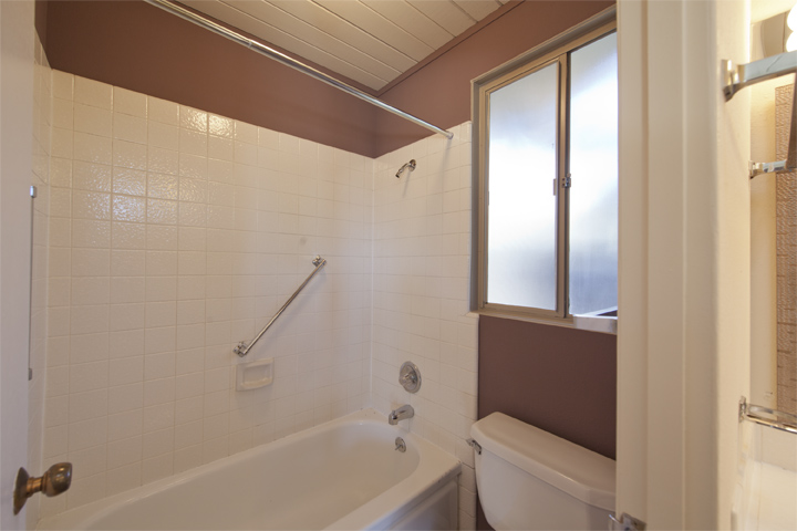 Master Bath picture - 737 E Charleston Rd, Palo Alto 94303