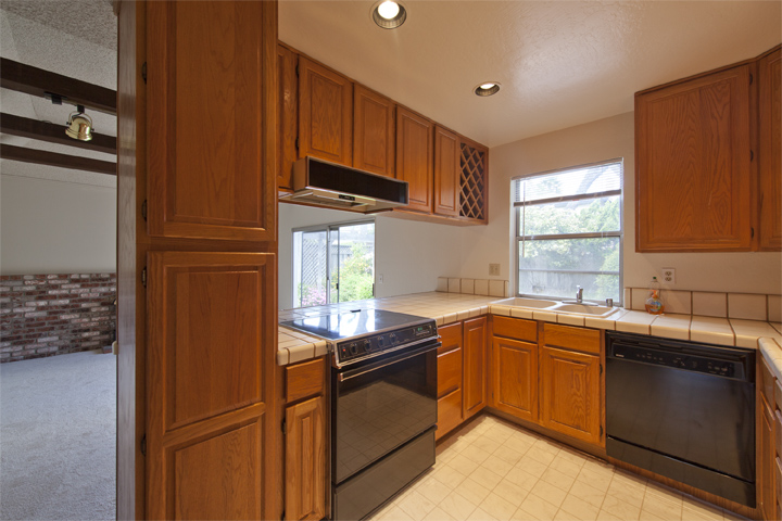 Kitchen (A) Picture - 967 Edenbury Ln, San Jose 95136 Kitchen (A) picture - 967 Edenbury Ln, San Jose 95136