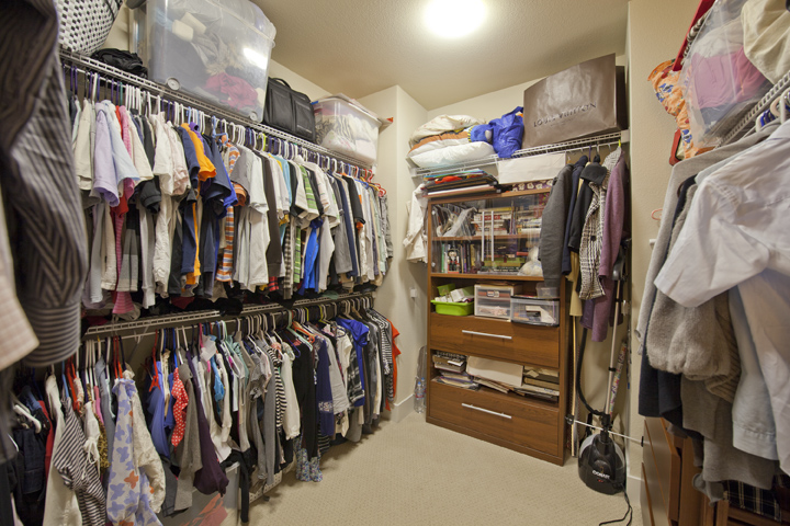 Master Closet picture - 3728 Feather Ln, Palo Alto 94303