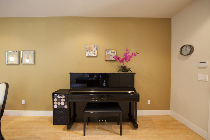 Piano picture - 3728 Feather Ln, Palo Alto 94303