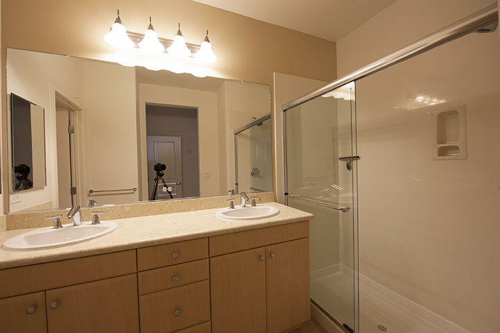 Master Bath picture - 3720 Heron Way, Palo Alto 94303