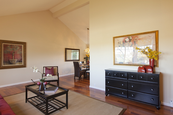 Living Room (D) picture - 6502 Mcabee Rd, San Jose 95120