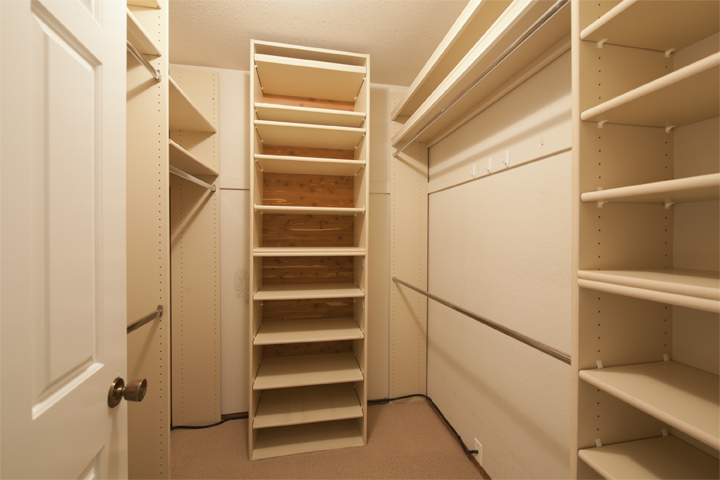 Master Closet (B) Picture - 6502 Mcabee Rd, San Jose 95120 Master Closet (B) picture - 6502 Mcabee Rd, San Jose 95120