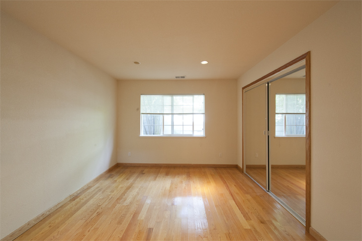 Bedroom 3 picture - 3470 Middlefield Rd, Palo Alto