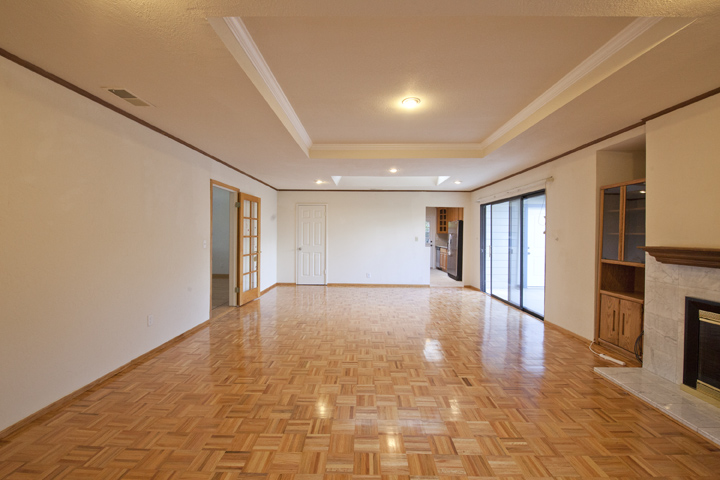 Family Room picture - 3470 Middlefield Rd, Palo Alto