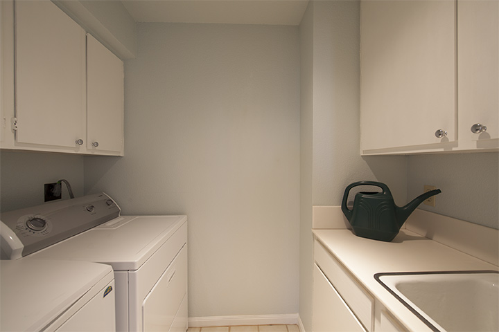 Laundry (A) picture - 7 Poppy Ln, San Carlos 94070