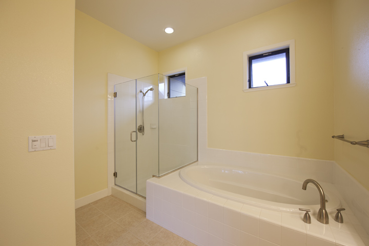 Master Bath picture - 4238 Rickeys Way, Unit T, Palo Alto 94306