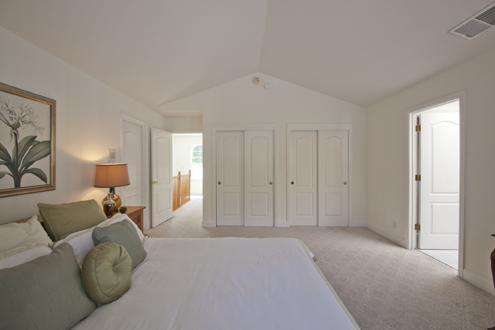 Master Bedroom picture - 1330 S California Ave, Palo Alto 94306