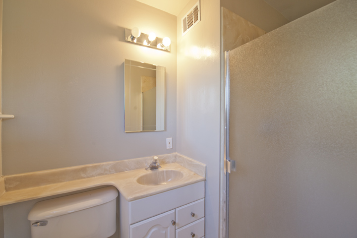 Master Bath (A) Picture - 1363 Suzanne Ct, San Jose 95129 Master Bath (A) picture - 1363 Suzanne Ct, San Jose 95129