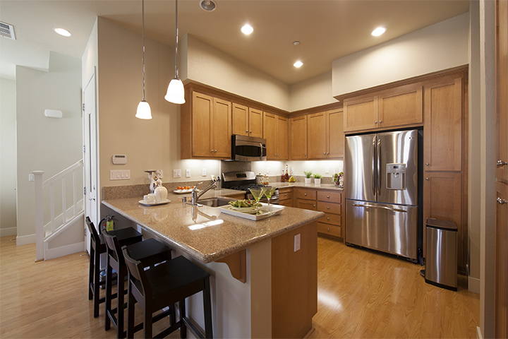 1103 Trinity Ln - Kitchen