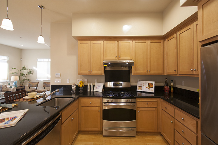 Kitchen picture - 1104 Trinity Ln, Palo Alto 94303