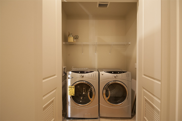 Laundry picture - 1104 Trinity Ln, Palo Alto 94303
