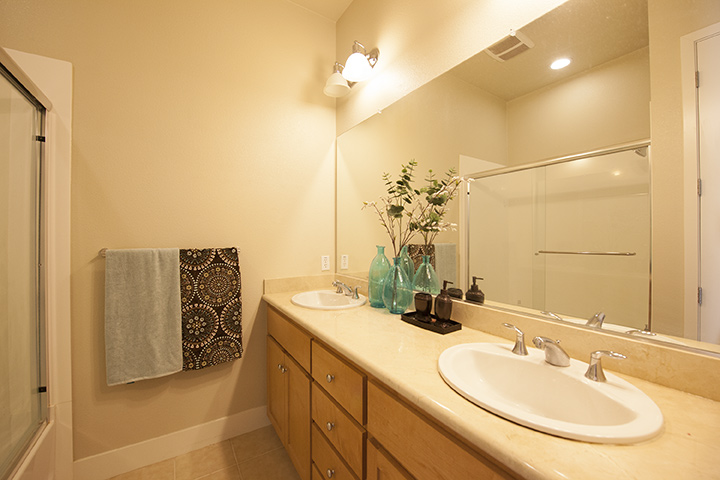 Master Bath picture - 1104 Trinity Ln, Palo Alto 94303