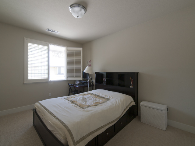Bedroom 2 picture - 1112 Trinity Ln, Palo Alto 94303
