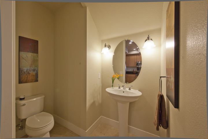 Half Bath picture - 1112 Trinity Ln, Palo Alto 94303