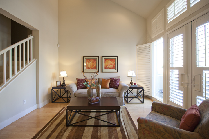 Living Room picture - 1112 Trinity Ln, Palo Alto 94303