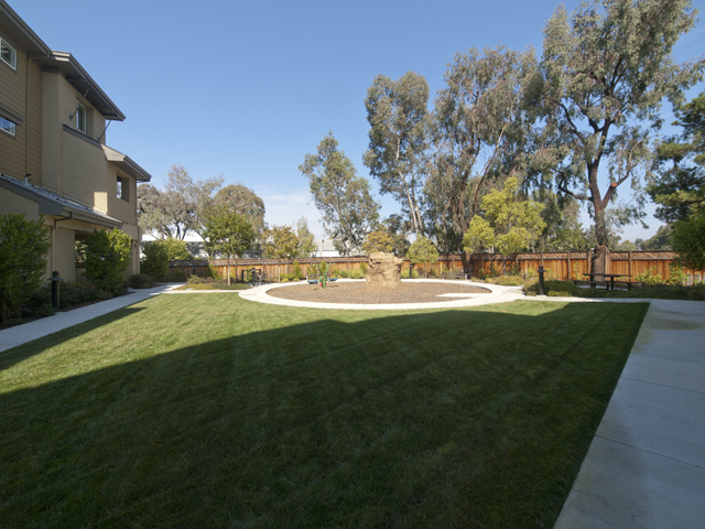 Toddler Play Area picture - 1112 Trinity Ln, Palo Alto 94303