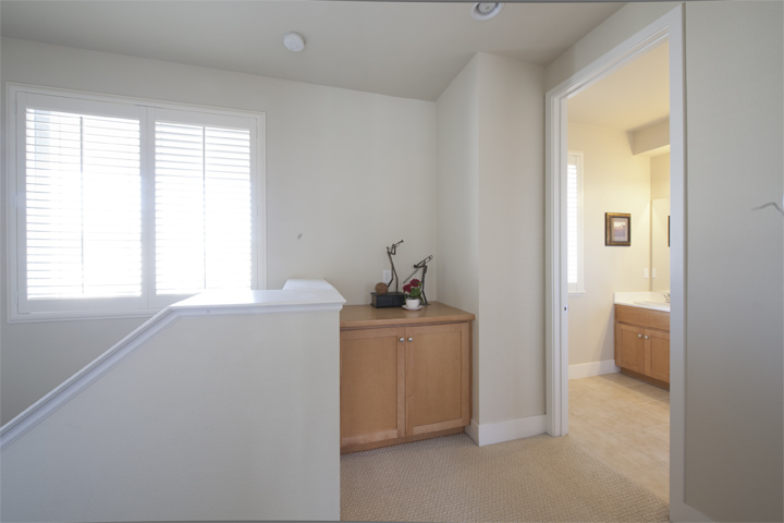 Upstairs Hall picture - 1112 Trinity Ln, Palo Alto 94303