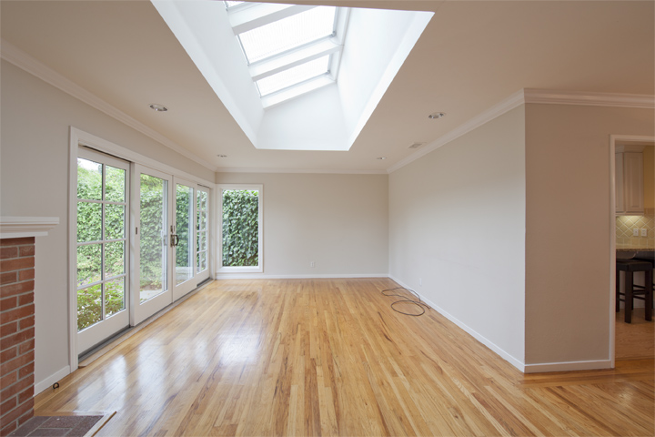 830 Tulane Dr - Living Room