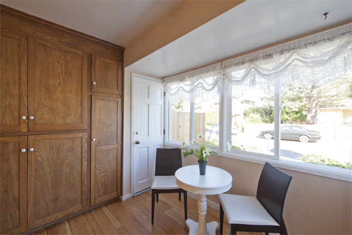 Breakfast Area picture - 2795 Waverley St, Palo Alto 94306