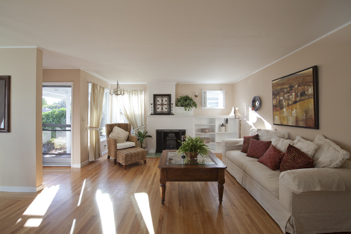 Living Room picture - 2795 Waverley St, Palo Alto 94306