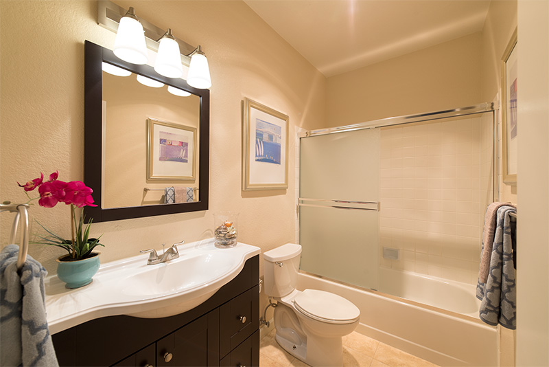 Bathroom picture - 427 Alma St, Unit 107, Palo Alto 94301