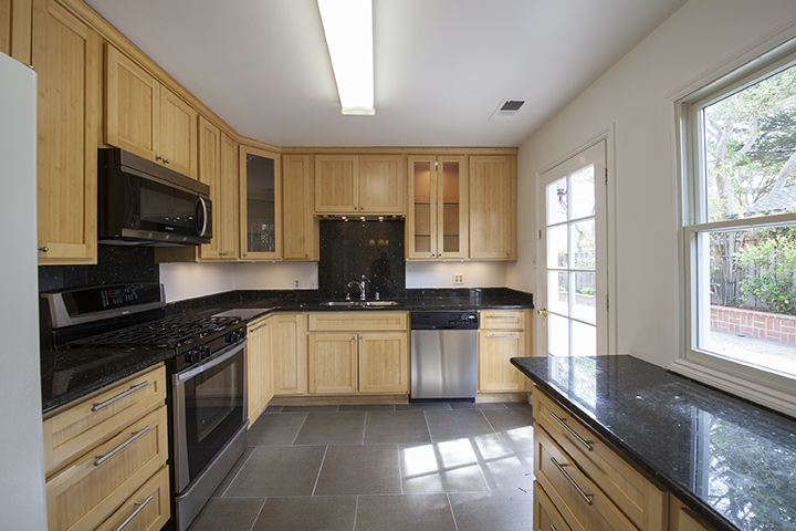 919 Clara Dr, Palo Alto - Kitchen