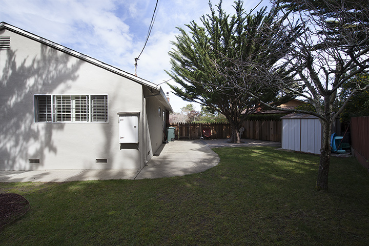 Side Yard (A) Picture - 140 Daley Ct, San Bruno 94066 Side Yard (A) picture - 140 Daley Ct, San Bruno 94066