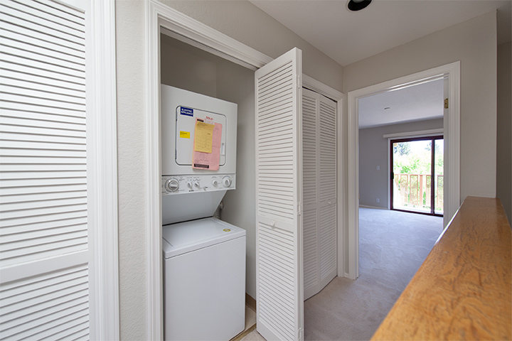 Washer Dryer picture - 4159 El Camino Way, Unit N, Palo Alto 94306
